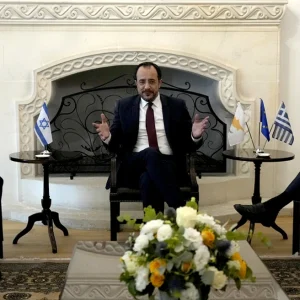 Ο Κυριάκος Μητσοτάκης θα επισκεφτεί Ιερουσαλήμ και Ραμάλα: Η συνάντηση με Νετανιάχου και Αμπάς και η τριμερής Ελλάδας, Κύπρου και Ισραήλ