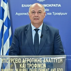Τσιάρας για αγρότες: Ικανοποιείται το αφορολόγητο στη μάνικα, στο τραπέζι το μειωμένο ρεύμα