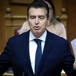 Χρυσοχοΐδης για την Αστυνομία στις αγροτικές κινητοποιήσεις: Δεν διαθέτει πλαστικές σφαίρες, τι ψέμματα είναι αυτά που λέτε;