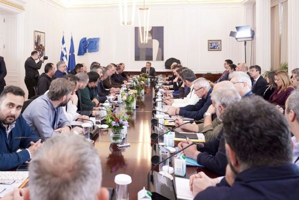 Οι δηλώσεις Τσιάρα μετά τη συνάντηση του Πρωθυπουργού με τους αγρότες