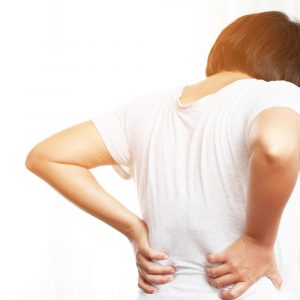 Αυτός είναι ο λόγος που πονάει τόσο πολύ η μέση σας – και πώς να το σταματήσετε