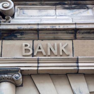 Έφοδος στα κεντρικά της Deutsche Bank: Έρευνα για ξέπλυμα μαύρου χρήματος, στο «κάδρο» και ο Αμπράμοβιτς