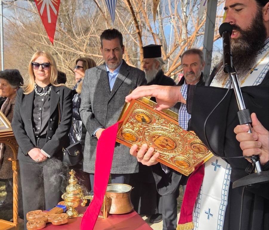 Λιανοκλάδι: Στον Σπερχειό ποταμό έριξαν τον Σταυρό για τα Θεοφάνια