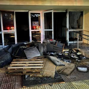 Στο στόχο βανδάλων και πάλι το Γυμνάσιο - Λύκειο Ιτέας. Για εμπρησμό λέει ο Δήμαρχος