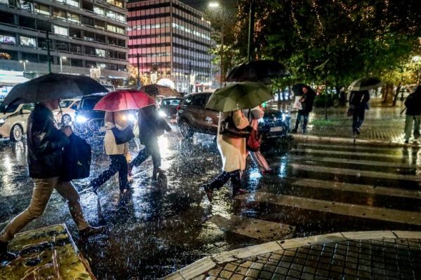 Νέο έκτακτο για την κακοκαιρία: Μέχρι το βράδυ ο συναγερμός για την Αττική, τι θα γίνει στην υπόλοιπη χώρα