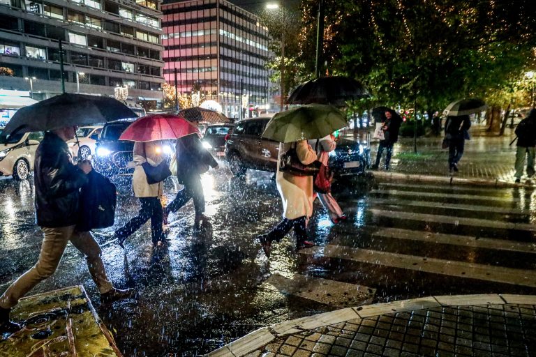 Νέο έκτακτο για την κακοκαιρία: Μέχρι το βράδυ ο συναγερμός για την Αττική, τι θα γίνει στην υπόλοιπη χώρα