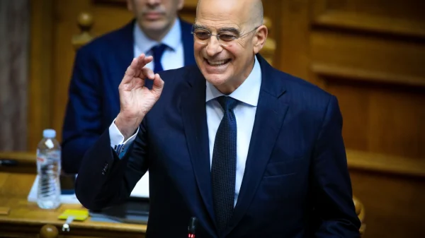 Δένδιας: Δεν θα υπάρξουν μειώσεις σε κανένα εφάπαξ παρά μόνο αυξήσεις