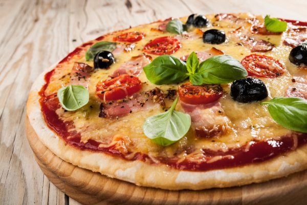 Τι δεν πρέπει να τρώμε πριν κοιμηθούμε; 7 τροφές που χαλάνε τον ύπνο μας