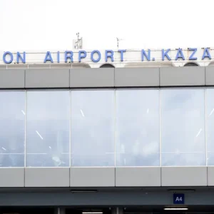 Ηράκλειο: Καθυστερήσεις και ακυρώσεις πτήσεων στο αεροδρόμιο λόγω της κακοκαιρίας