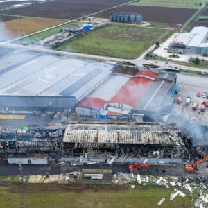 Τραγωδία στη Βιολάντα: Ποιος έχει την ευθύνη των ελέγχων, των αδειών, τι ισχύει με την επιθεώρηση εργασίας και τις αυθαιρεσίες