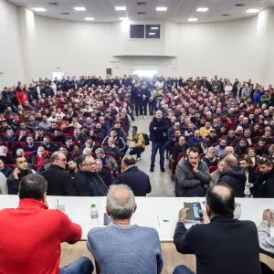 Αγρότες: Φτιάχνουν δύο επιτροπές για τη συνάντηση με τον Μητσοτάκη – Προειδοποιούν για κλιμάκωση χωρίς προηγούμενο αν δεν βγουν ικανοποιημένοι