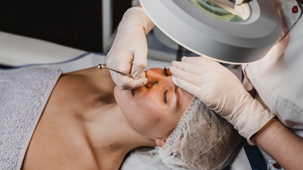 Ζητείται αισθητικός σε δερματολογικό ιατρείο στο κέντρο της πόλης