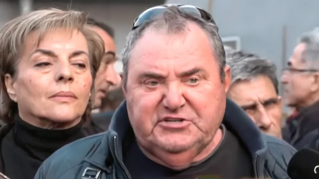 Αδειάζουν τον Ανεστίδη οι αγροτοσυνδικαλιστές: Απαράδεκτος, αμαυρώνει τον αγώνα μας, να αυτοεξαιρεθεί για να μην χαλάσει η συνάντηση στο Μαξίμου