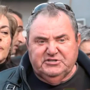 Αδειάζουν τον Ανεστίδη οι αγροτοσυνδικαλιστές: Απαράδεκτος, αμαυρώνει τον αγώνα μας, να αυτοεξαιρεθεί για να μην χαλάσει η συνάντηση στο Μαξίμου