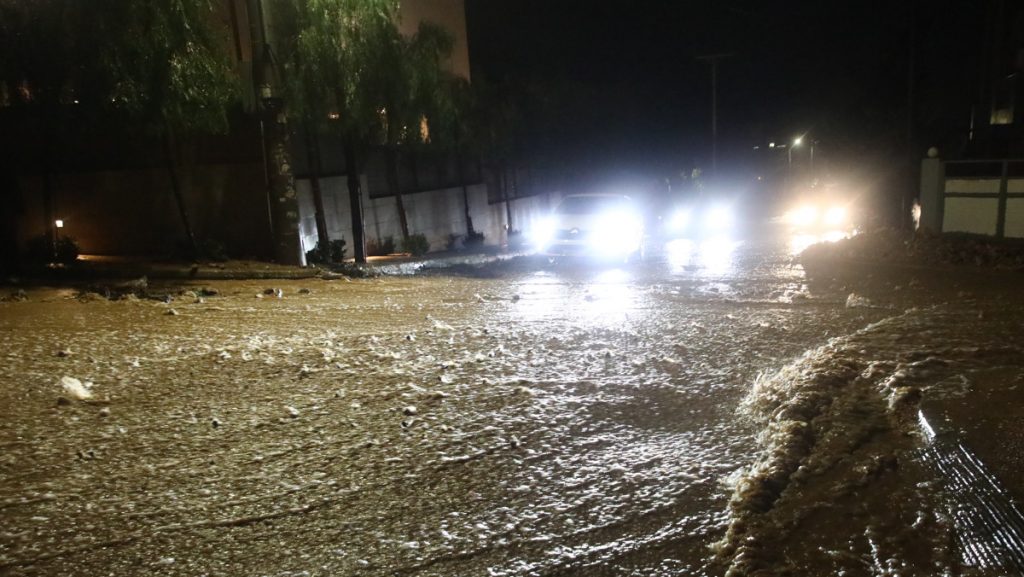 Άνω Γλυφάδα: Ο Ευθύμιος Λέκκας εξηγεί τις καταστροφές – «Οι περιοχές αναπτύχθηκαν χωρίς μελέτες»