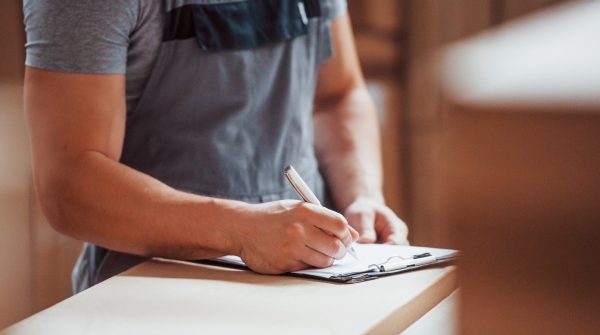 Ζητείται αποθηκάριος στο τμήμα ανταλλακτικών της εταιρείας "Karellis Group"