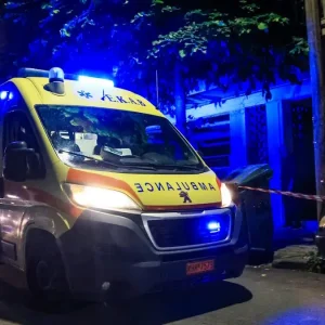 Τροχαίο με δυο τραυματίες στην Εθνική Οδό στο ύψος της Βαρυμπόμπης στο ρεύμα προς Λαμία