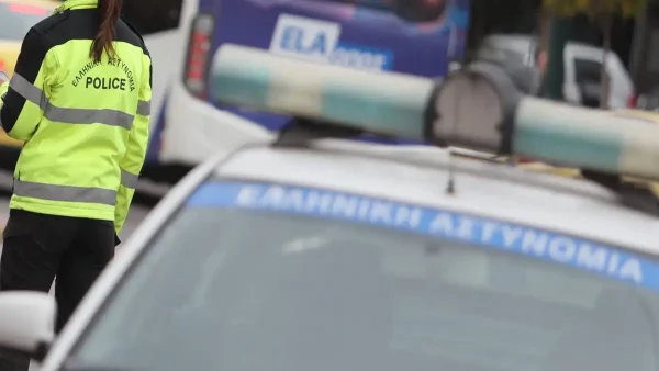 Τροχαίο στα Μέγαρα: Σύγκρουση δύο φορτηγών – Κλειστή η δεξιά λωρίδα στην εθνική οδό Αθηνών – Κορίνθου