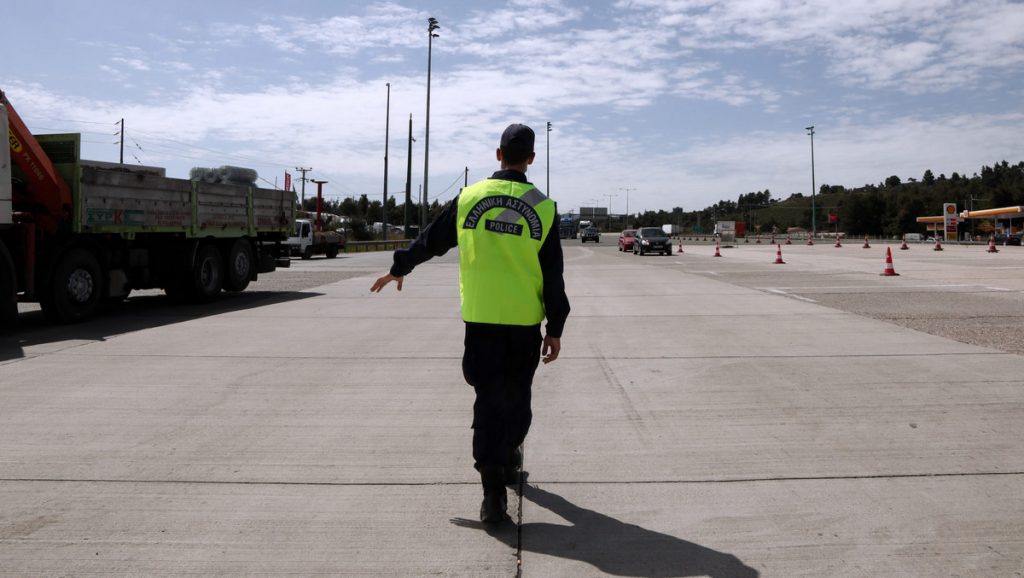 Χίος: Μεθυσμένος στρατιωτικός προκάλεσε φθορές σε περιπολικό και αντιστάθηκε στη σύλληψή του