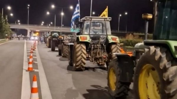 Φθιώτιδα: Έκλεισε η εθνική και στην Αταλάντη - Αναμένεται ενίσχυση του μπλόκου του Μπράλου