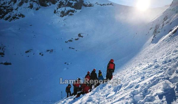 Βαρδούσια: Οι ειδικοί απαντούν πως έγινε το κακό με τη χιονοστιβάδα και τους 4 νεκρούς