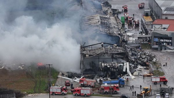 Πέντε εργαζόμενες έχασαν τη ζωή τους στη φονική πυρκαγιά του εργοστασίου στα Τρίκαλα (ΒΙΝΤΕΟ-ΦΩΤΟ)