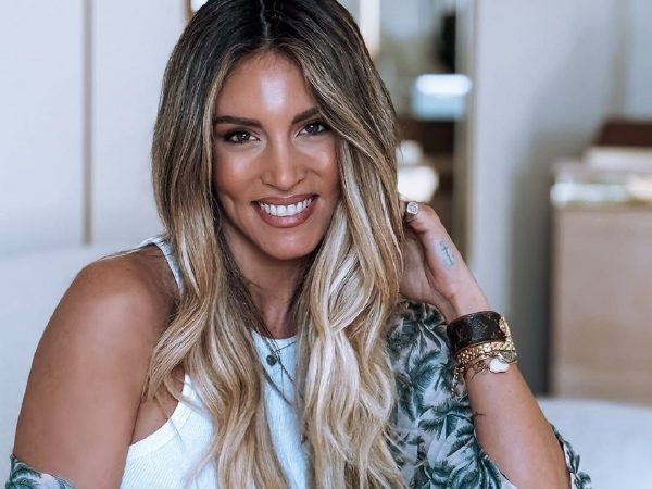 Αθηνά Οικονομάκου: Η δύσκολη περίοδος μετά την εγκυμοσύνη και η συνεπιμέλεια με τον Φίλιππο Μιχόπουλο