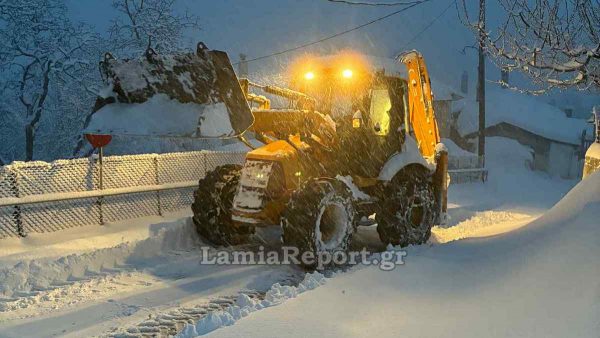 Στους 40 πόντους το χιόνι στα χωριά του Δήμου Μακρακώμης (ΒΙΝΤΕΟ-ΦΩΤΟ)