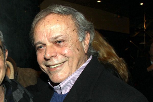 Ο Χρήστος Πολίτης χάριζε χρήματα σε άπορους ηθοποιούς – Η αποκάλυψη του Σπύρου Μπιμπίλα για τη φιλανθρωπική του δράση