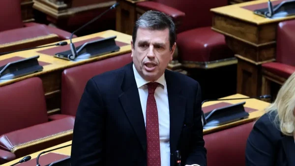 Μετά τον Άδωνι Γεωργιάδη και ο Δημήτρης Καιρίδης έριξε βολές στον Νίκο Δένδια: «Η πολιτική είναι θυσία και προσωπική διακινδύνευση»