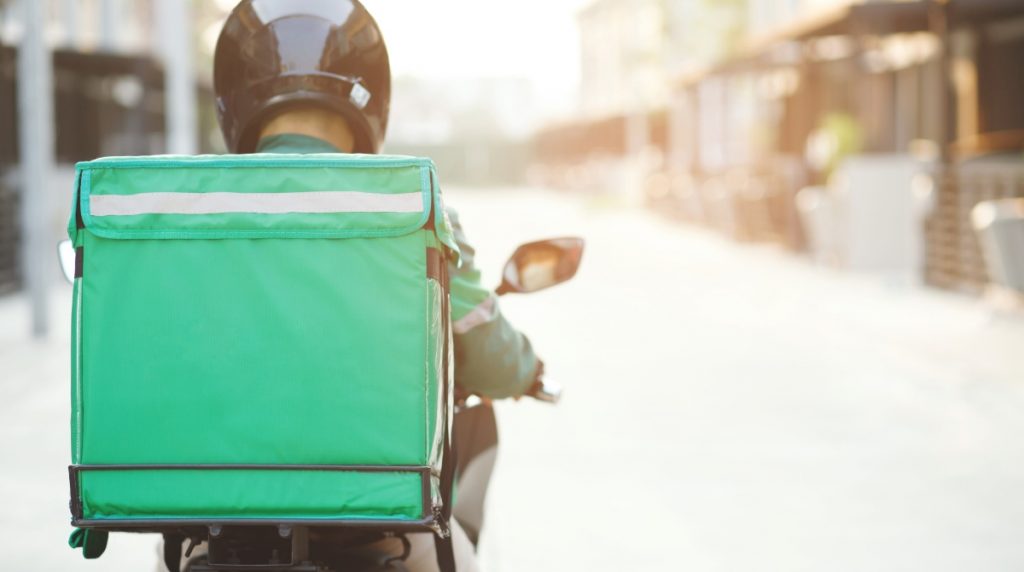 Ζητείται διανομέας από το κατάστημα "Σερραϊκόν"