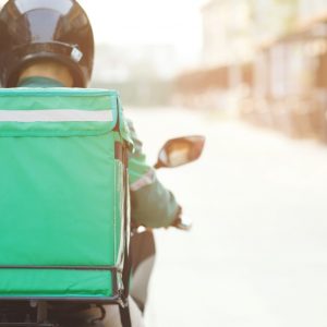 Ζητείται διανομέας από το κατάστημα "Σερραϊκόν"