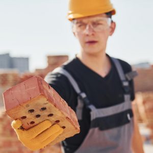 Η εταιρεία "Adecco HR" αναζητά υπάλληλο παραγωγής