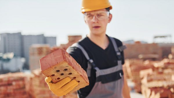 Η εταιρεία "Adecco HR" αναζητά υπάλληλο παραγωγής