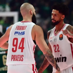 Ολυμπιακός: Με 11 παίκτες κόντρα στη Φενέρμπαχσε – Νοκ άουτ και ο Νιλικίνα