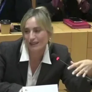 Η Ελεονώρα Μελέτη ξέσπασε σε κλάματα στο Ευρωκοινοβούλιο: «Έχω υπάρξει θύμα κακοποίησης σε σχέση μου»