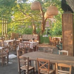 Ενοικιάζεται καφενείο - ταβέρνα στο Ελευθεροχώρι