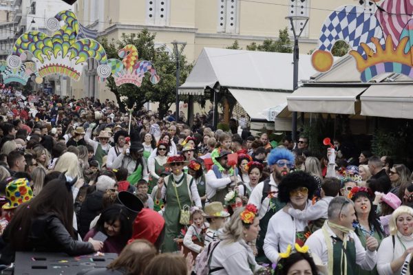 Παρατείνεται η προθεσμία για δήλωση συμμετοχής στο Καρναβάλι Λαμίας 2026