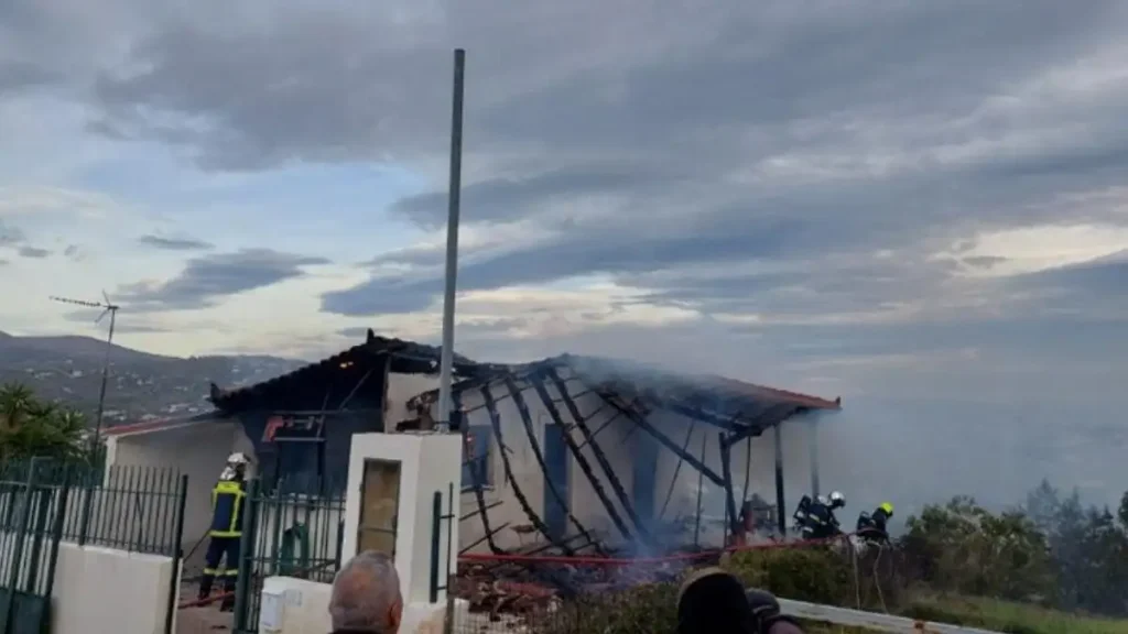 Τραγωδία στη Ραφήνα: Ηλικιωμένος βρέθηκε νεκρός μετά από φωτιά στο σπίτι του – Δείτε φωτογραφίες