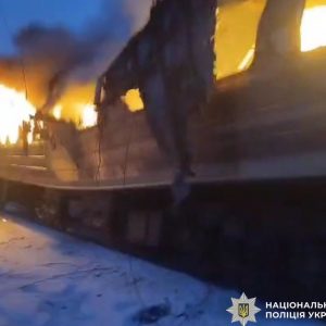 Πόλεμος στην Ουκρανία: Τέσσερις νεκροί από ρωσική επίθεση με drones σε επιβατικό τρένο, για τρομοκρατική ενέργεια μιλά ο Ζελένσκι