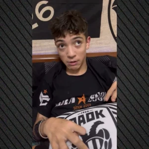 «Χάσαμε άδικα τα αδέρφια μας στον δρόμο»: Το συγκινητικό μήνυμα του μικρού Γιαννάκη για την τραγωδία στην Ρουμανία