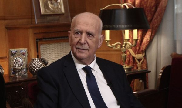 Θρήνος για τον ξαφνικό χαμό του Γιώργου Παπαδάκη: Το «Καλημέρα Ελλάδα», η γυναίκα της ζωής του και οι σταθμοί της πορείας του