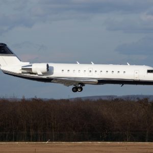 Ινδονησία: Χάθηκε από τα ραντάρ αεροσκάφος με 11 επιβαίνοντες, έρευνες σε εξέλιξη