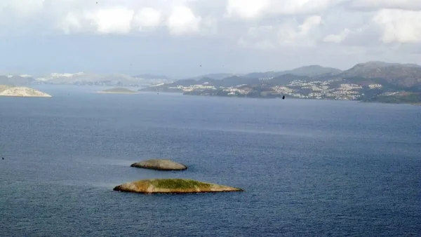 Ίμια: «Έχει κόκκινη σημαία και ανθρώπους σίγουρα» – Η τελευταία συνομιλία πριν τη συντριβή του ελικοπτέρου