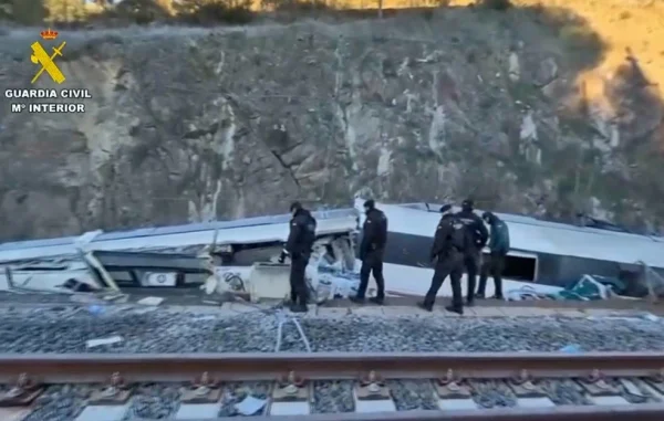 Τραγωδία στην Ισπανία: 216.000 ευρώ σε κάθε οικογένεια θύματος ανακοίνωσε η κυβέρνηση