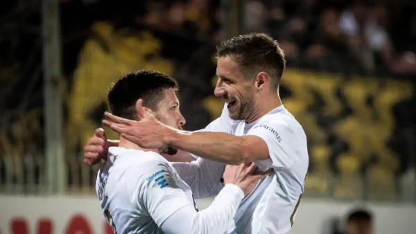 Αστέρας Τρίπολης – ΑΕΚ 0-1: Διπλό κορυφής με Γιόβιτς και Στρακόσα