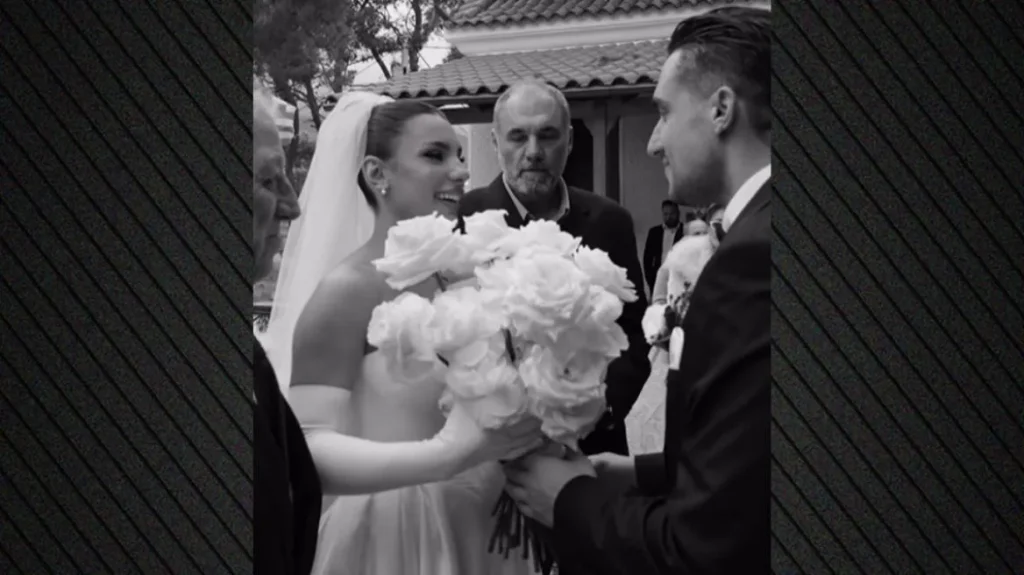 Η Μαριαλένα Ρουμελιώτη ανέβασε βίντεο από τον γάμο της με τον Σάκη Κατσούλη