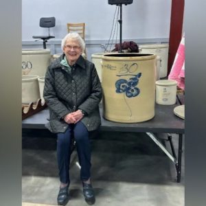 Γυναίκα είχε ένα κεραμικό σκεύος για 40 χρόνια και ήθελε να το πουλήσει για 100 δολάρια -Τελικά πήρε 32.000 δολάρια