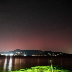 Στον ουρανό της Ελλάδας το Βόρειο Σέλας: Εντυπωσιακές εικόνες από Θεσσαλονίκη και Κέρκυρα