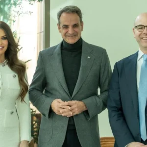 Ο Μητσοτάκης γευμάτισε με τον Διοικητή της Ομοσπονδιακής Τράπεζας των ΗΠΑ και την Γκιλφόιλ